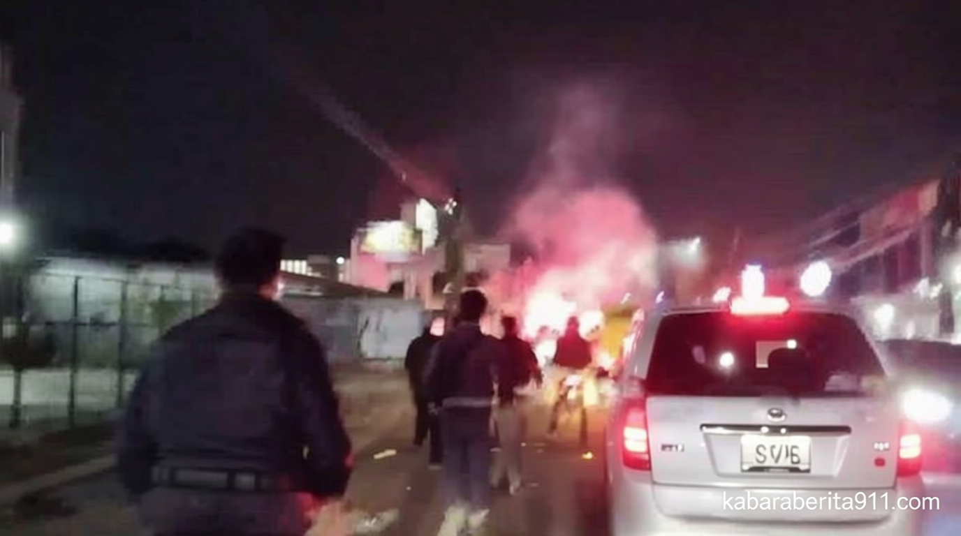 VIDEO: Bentrokan Antar Suporter Tim Sepak Bola di Sejumlah Wilayah