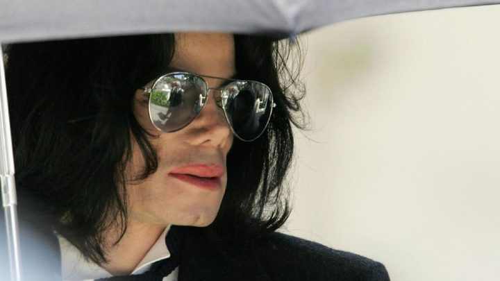 Solving Problems: Sidang Kasus Pelecehan Michael Jackson Jadi Serial Dokumenter