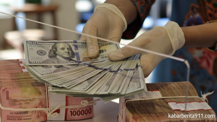 What Happened: Rupiah Lesu ke Level Rp17.404 Senin Pagi