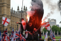 Demo Besar-besaran ‘Unite the Kingdom’ Guncang London