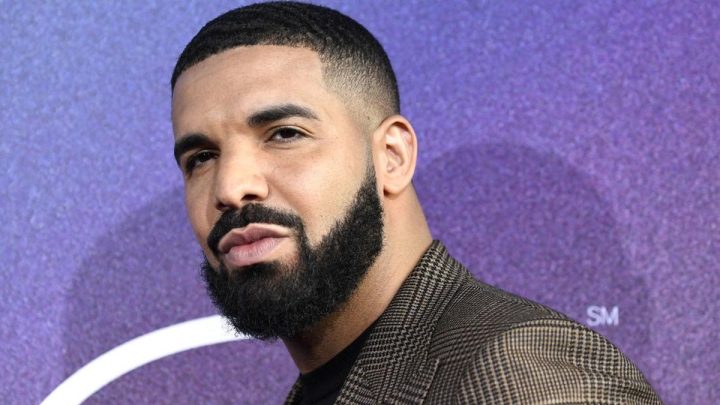 Facing Challenges: Drake Cetak Rekor Berkat Rilis 3 Album Bersamaan