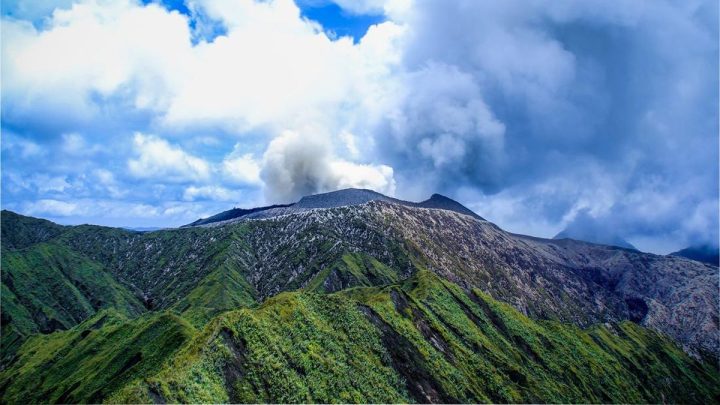 Topics Covered: BNPB Duga Ada Kelalaian Pegiat Wisata Abai Penutupan Gunung Dukono
