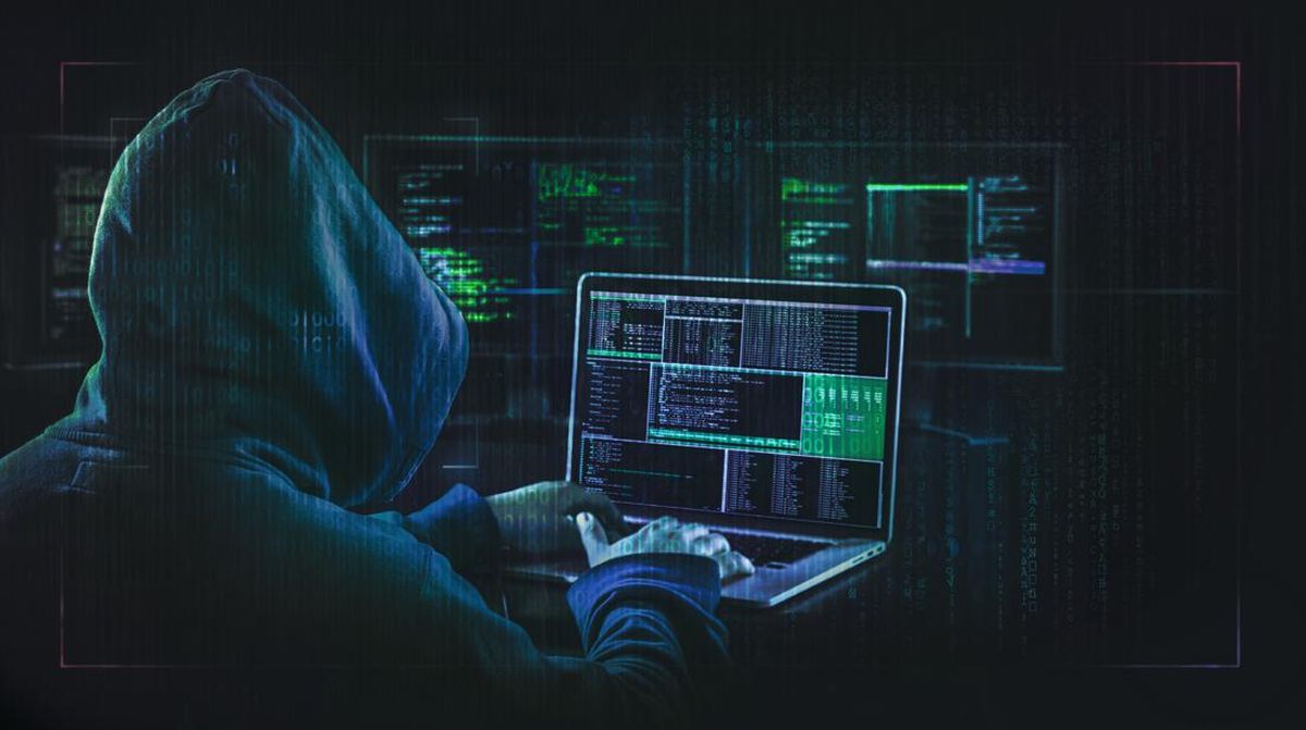 ilustrasi-hacker-ilustrasi-serangan-siber-8_169