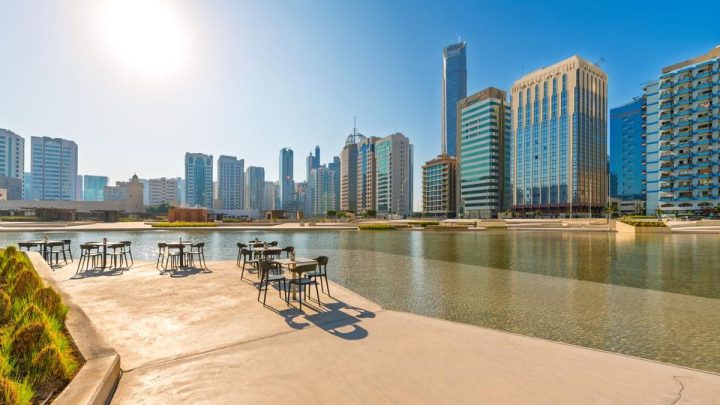 Key Strategy: Di Luar Nalar, Jalan Luar Ruangan Penuh AC di Abu Dhabi