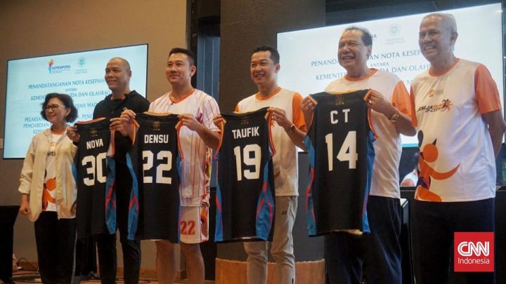 Visit Agenda: CT Bareng 3 Mantan Atlet Nasional Dapat Jersey Khusus dari Anggito