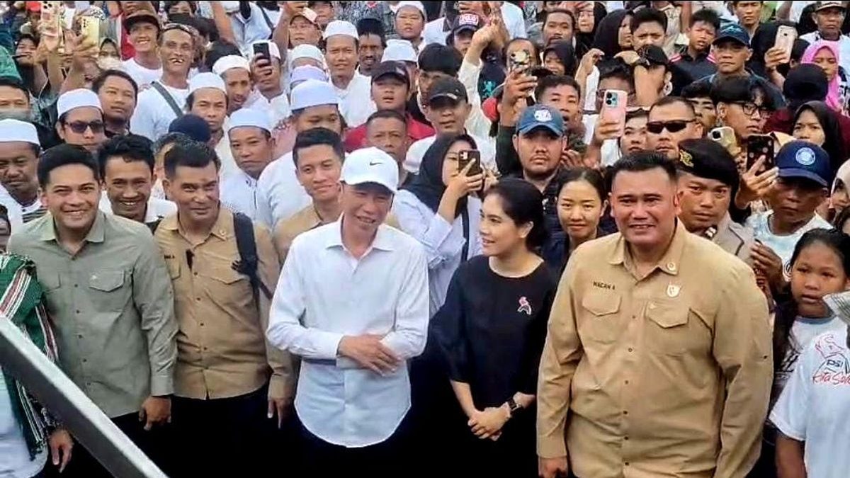 jokowi-hadiri-kirab-budaya-psi-di-tegal-1771151086760_169