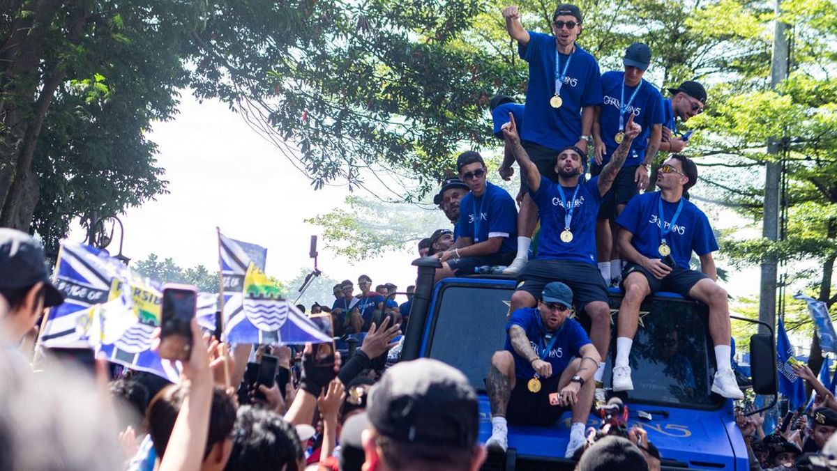 konvoi-persib-juara-bri-super-league-2026-1779605130282_169