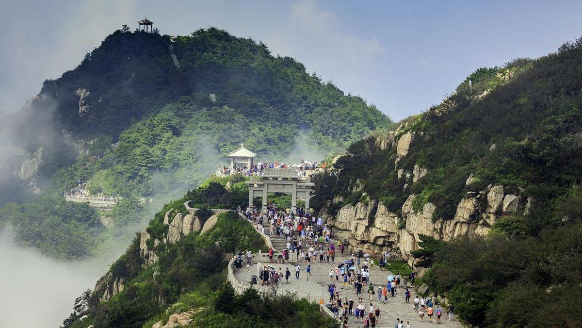 mendaki-gunung-di-china-1780125202594_169