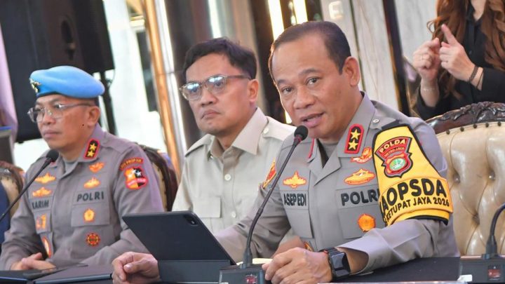 Sama Seperti Pangdam – Kapolda Metro Jaya Resmi Disandang Bintang Tiga