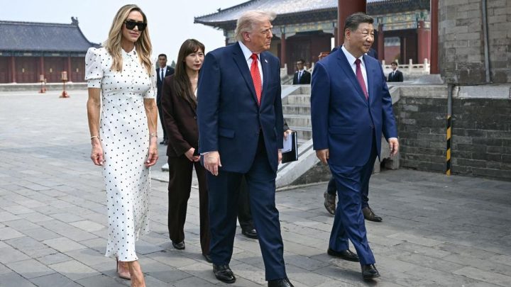 Main Agenda: Chaos di Balik Panggung Pertemuan Xi-Trump, Gaduh Depan Kuil Surga