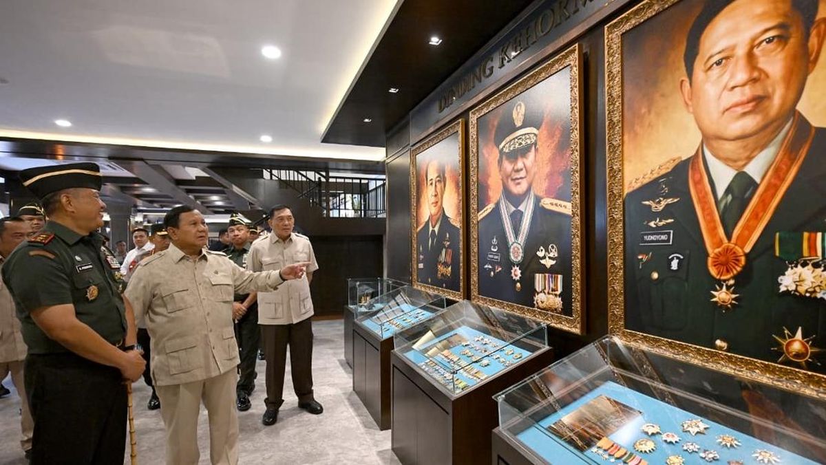 prabowo-resmikan-museum-seskoad-1779695267513_169