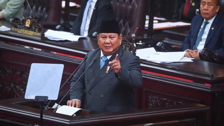 Topics Covered: Prabowo: Himbara Coba Jadi Bank Patriotik, Turunkan Bunga untuk Rakyat