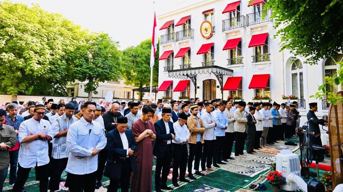 presiden-prabowo-salat-iduladha-1447-h-bersama-diaspora-indonesia-di-paris-1779872572445_169