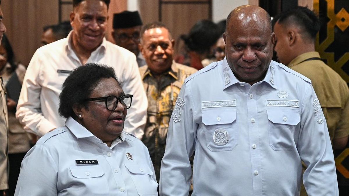 rapat-persiapan-pembangunan-rumah-layak-huni-di-papua-1778914793430_169