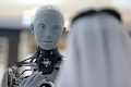 Viral Robot Humanoid Ikut Salat Idul Adha di Dubai – Picu Polemik
