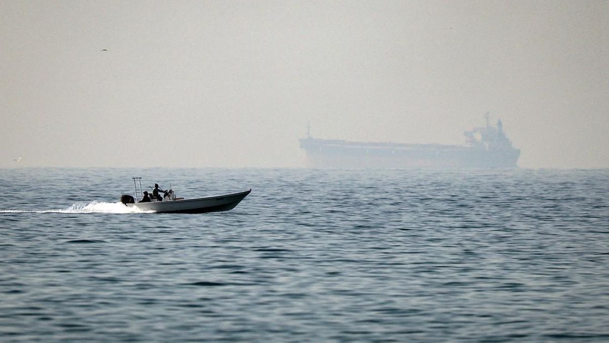selat-hormuz-1775708298148_169-2