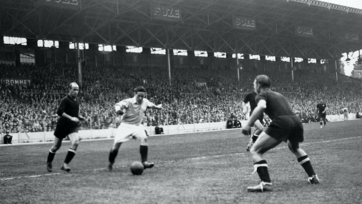 Historic Moment: Piala Dunia 1938: Ambisi Mussolini, Hindia Belanda Ikut Serta