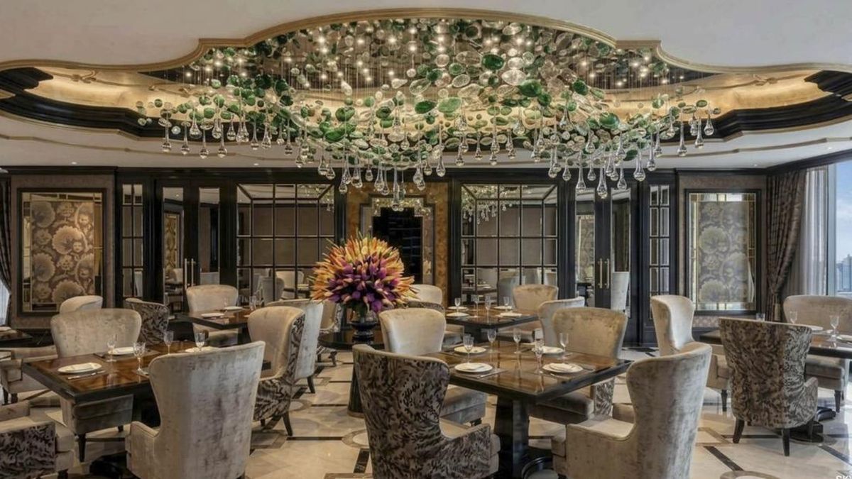 the-trans-luxury-hotel-surabaya-1779174340752_169