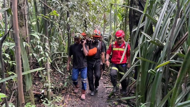 Key Issue: Tim SAR Temukan 2 WNA Korban Tewas Erupsi Gunung Dukono
