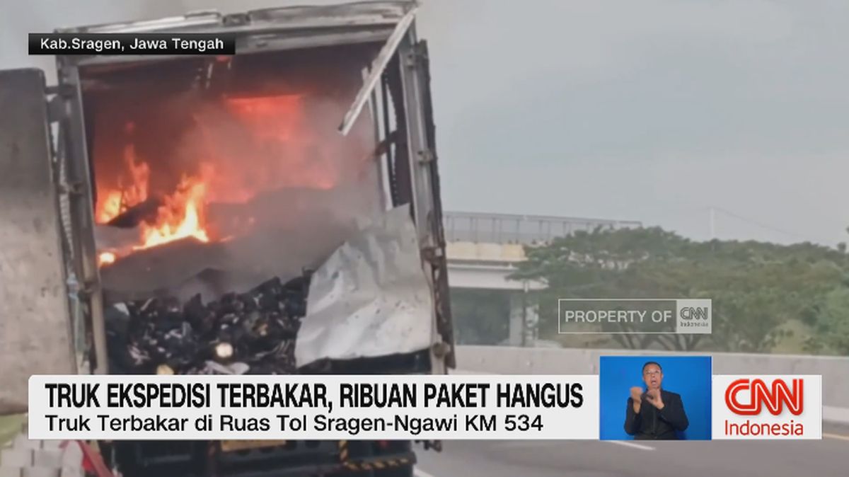 truk-ekspedisi-terbakar-ribuan-paket-hangus-1778831597078_169