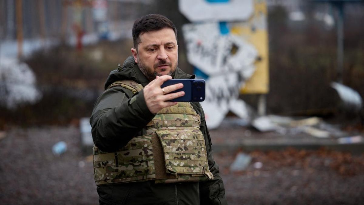 volodymr-zelensky-1765702307181_169
