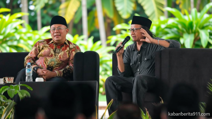 Key Issue: Wakil Ketua DPR Dorong Pesantren Adaptif dengan Teknologi