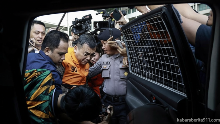 FOTO: Wamen Silmy Karim Ditahan KPK Kasus Pemerasan Izin Tinggal WNA