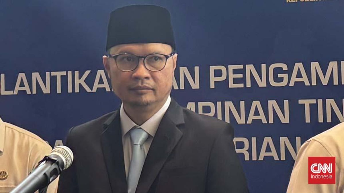 advokat-sekaligus-politikus-partai-gerindra-hendarsam-marantoko-resmi-dilantik-menjadi-direktur-jenderal-imigrasi-rabu-14-1775018525598_169