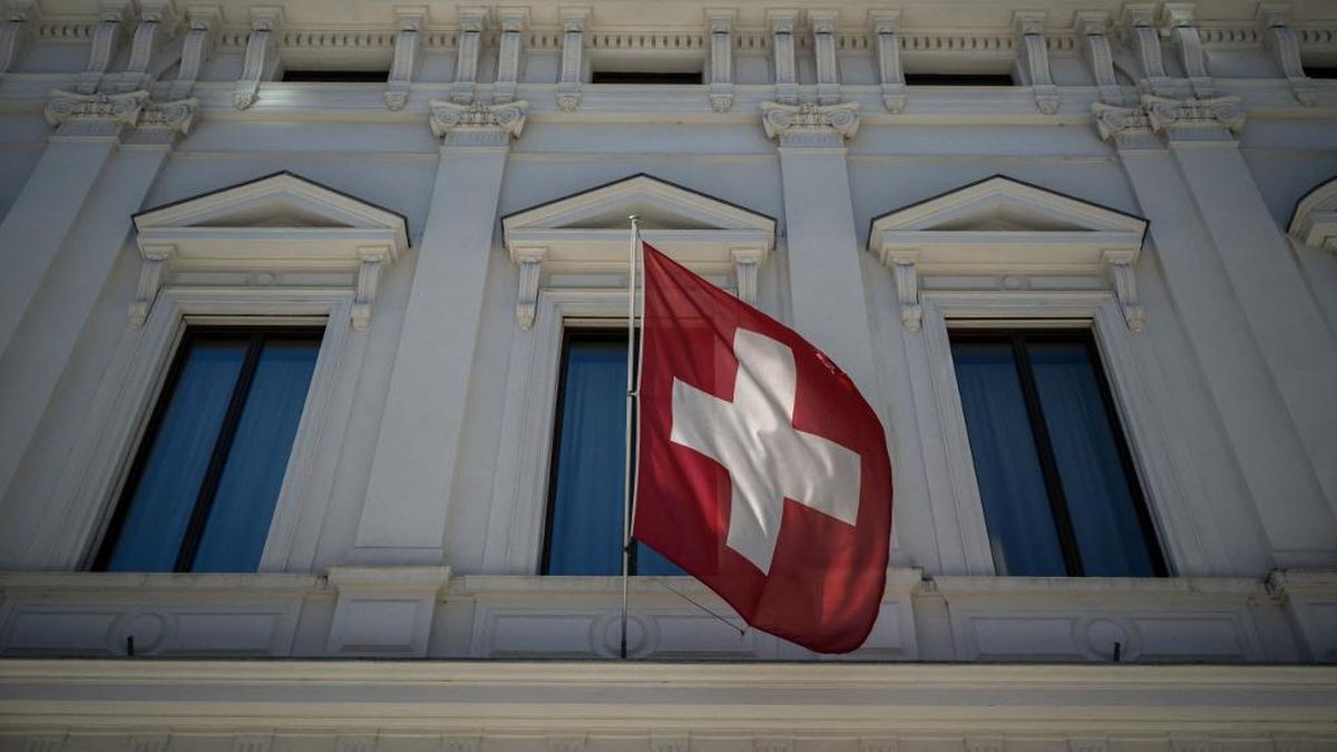 bendera-swiss_169