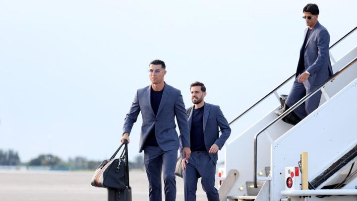 FOTO: Ronaldo dan Portugal Tiba di AS – Incar Gelar Keabadian