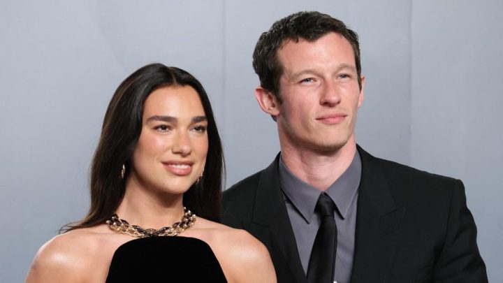Solution For: Dua Lipa dan Callum Turner Resmi Menikah
