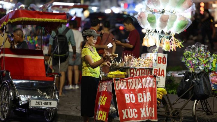 Topics Covered: Viral Jajanan Hanoi Dijual 10 Kali Lipat dari Harga Normal buat Turis