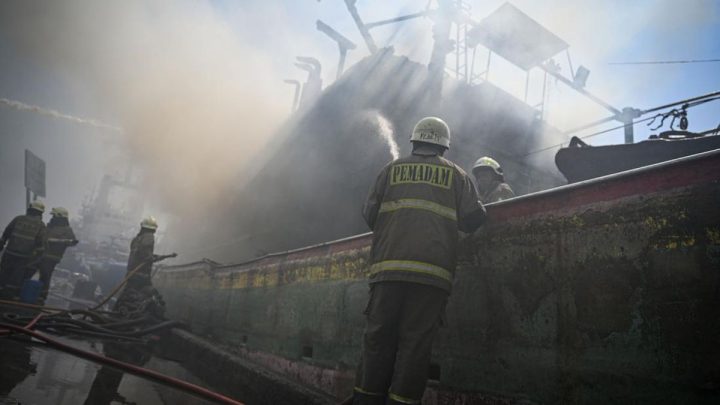 Key Issue: Kapal Aceh Hebat Meledak, 14 Orang Alami Luka Bakar