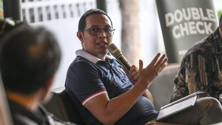 Topics Covered: Hasan Nasbi Kritik Plesetan SPPG Jadi ‘Satuan Penjilat Prabowo-Gibran’