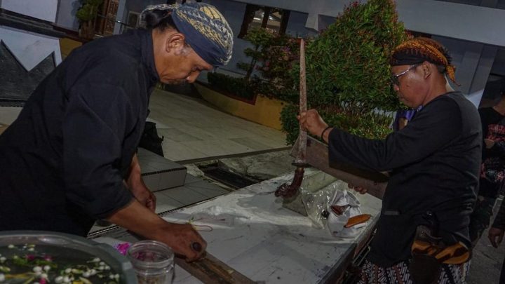 FOTO: Sakral Ritual Malam Satu Suro di Tanah Jawa