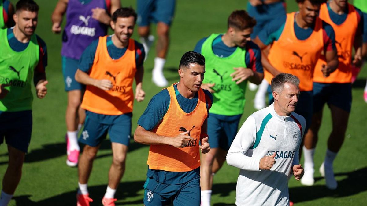 latihan-perdana-ronaldo-dengan-portugal-jelang-piala-dunia-1780446024601_169