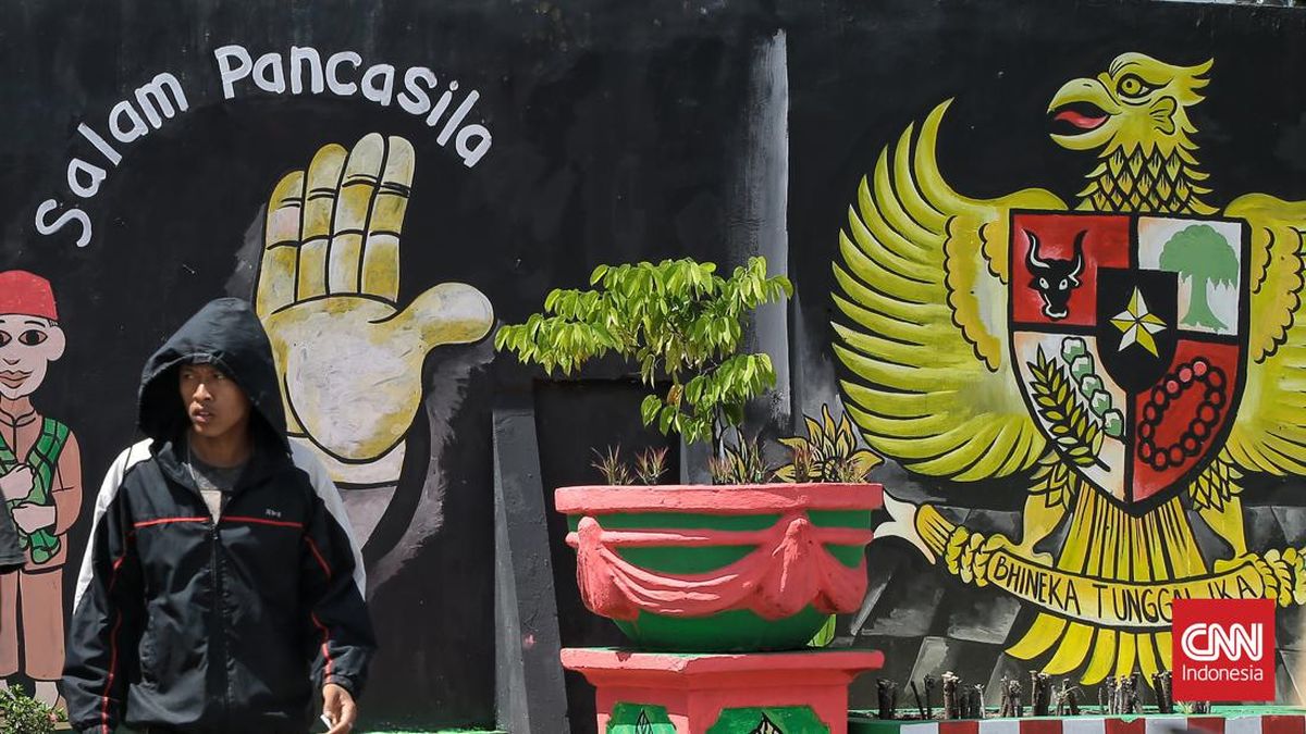 mural-salam-pancasila-untuk-peringati-hari-lahir-pancasila-di-depok-8_169