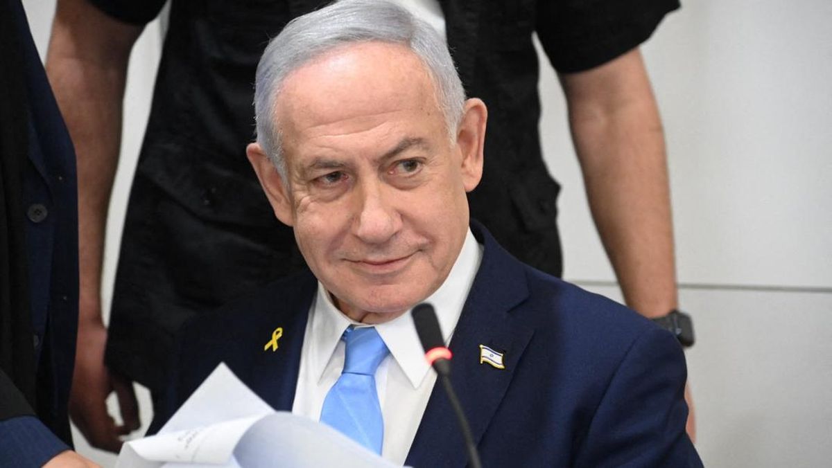 pm-israel-benjamin-netanyahu-saat-hadir-di-sidang-kasus-korupsinya-pada-12-maret-2025-1777277513874_169