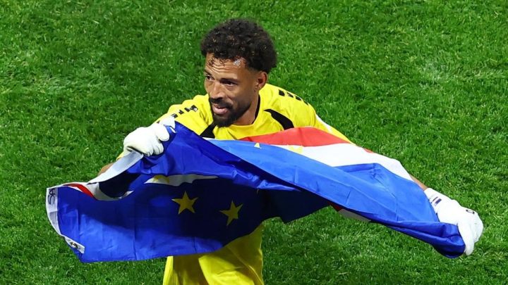 Meeting Results: Profil Vozinha, Kiper 40 Tahun Cape Verde yang Bikin Spanyol Frustrasi