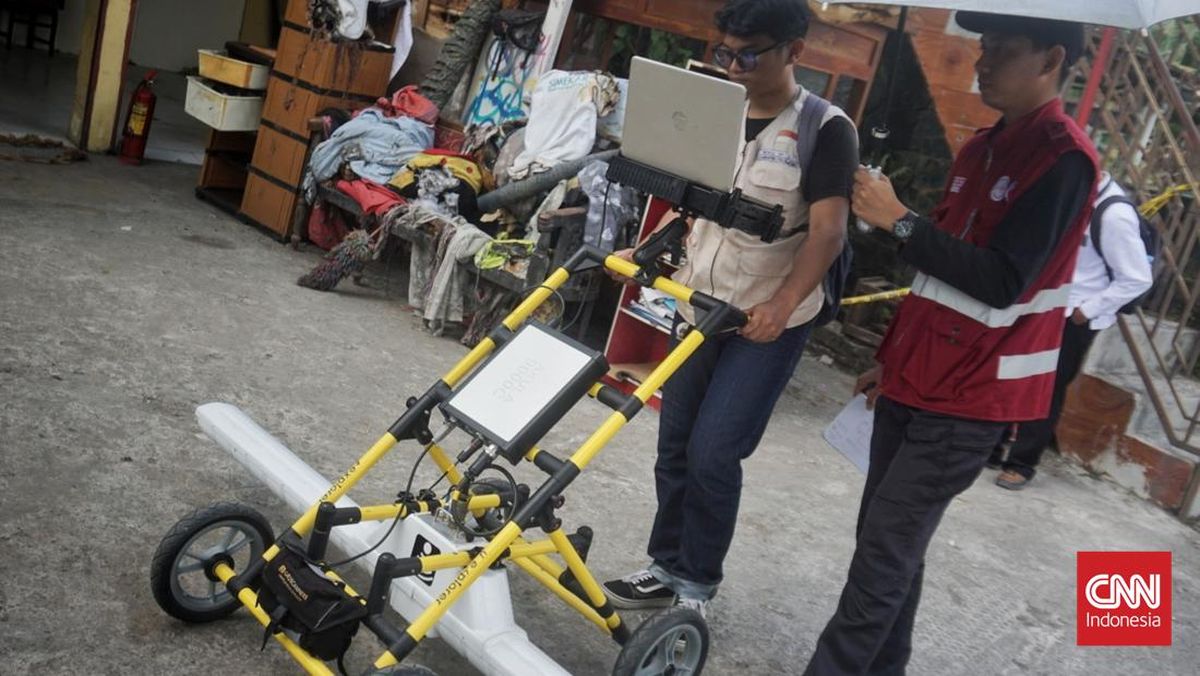 unit-georadar-deteksi-retakan-diduga-jalur-gas-pemicu-api-rumah-fia-1780906974897_169