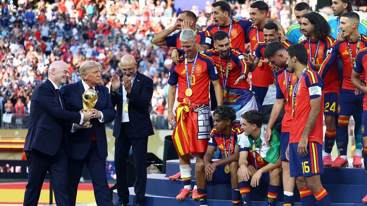 donald-trump-di-final-piala-dunia-2026-1784505430182_169