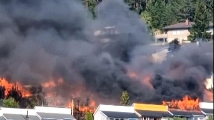 Kebakaran Hebat Lalap Lebih dari 100 Rumah di Lereng Bukit Norwegia