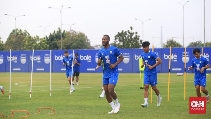 Historic Moment: Belum Lama Gabung, Mutombo Rasakan Suasana Keluarga di Persib