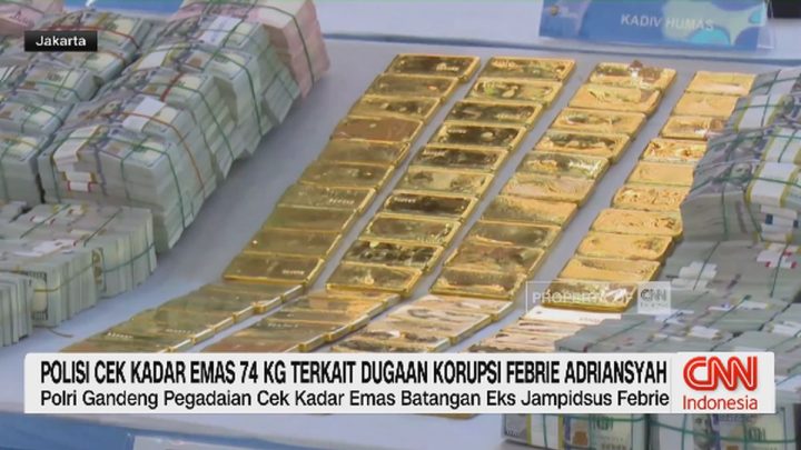 VIDEO: Polisi Cek Kadar Emas 74 Kg Terkait Dugaan Korupsi Febrie