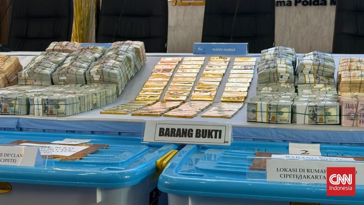 polisi-pamerkan-barbuk-dolar-hingga-emas-batangan-kasus-korupsi-1783689745551_169