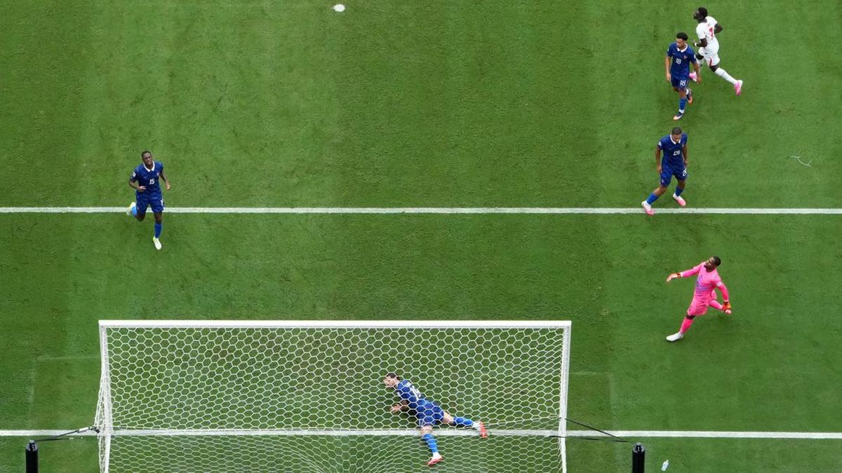 prancis-vs-inggris-1784410962492_169