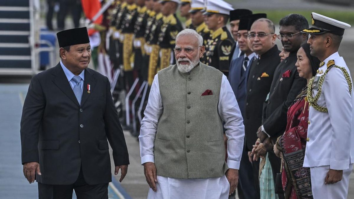 presiden-prabowo-subianto-sambut-kedatangan-pm-india-1783385786907_169