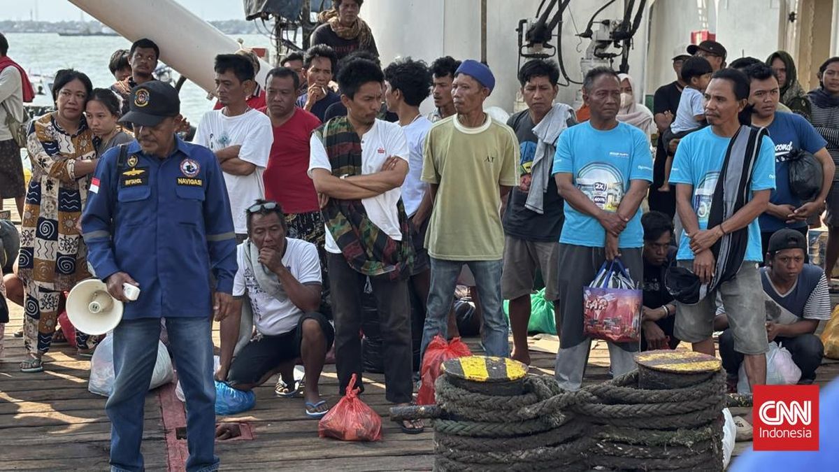 62-korban-kmp-mutiara-sentosa-ii-tiba-di-surabaya-dari-masalembu-1785831912067_169