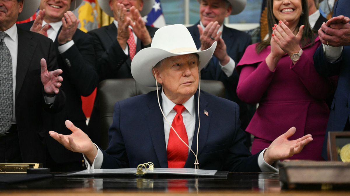 donald-trump-1768217350789_169