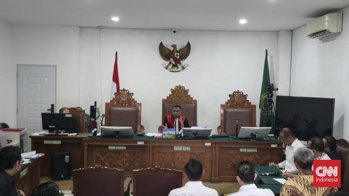febrie-minta-hakim-batalkan-penetapan-tersangka-hingga-penggeledahan-rumah-sentul-1787033280563_169
